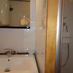 In Near & Cliffs Holiday home