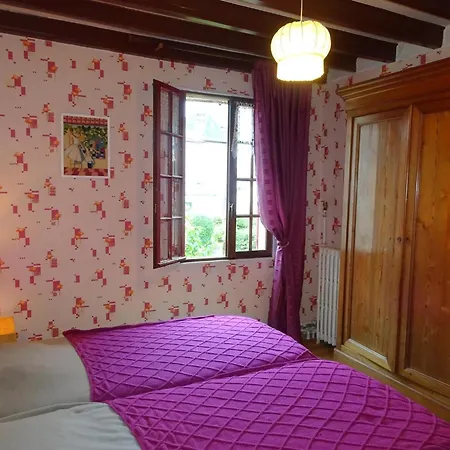 In Near & Cliffs Étretat